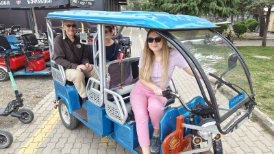 Поездка на моторикше в Батуми: весёлое развлечение на побережье